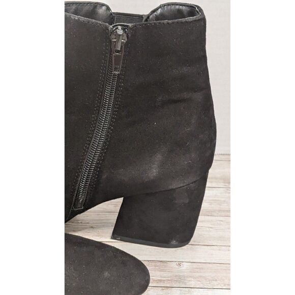 Bleecker & Bond Lina Womens Size 9.5 M Black Almond Toe Block Heel Ankle Booties - Picture 7 of 11